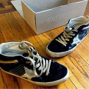 Golden Goose Mid black and gold sneakers with gold star!